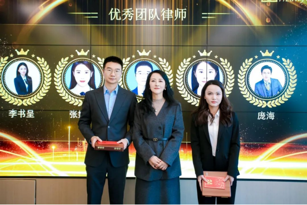 1740386904672254.png image.png