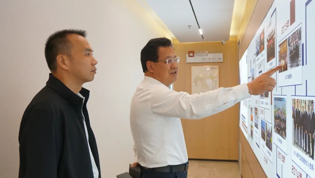 1764643181710192.jpg 1028 04.jpg